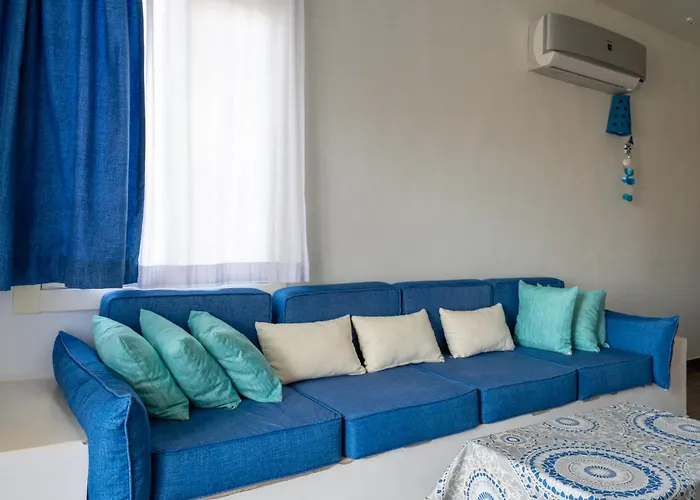 Light House Apartment *